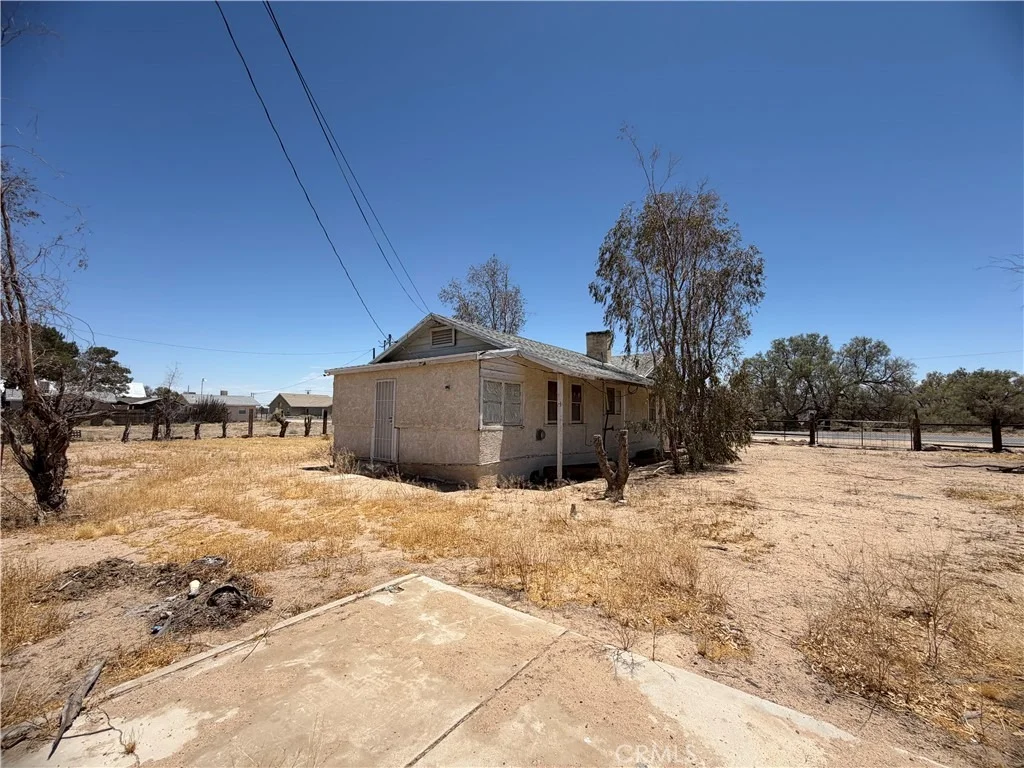 Photo of 567 W Yermo