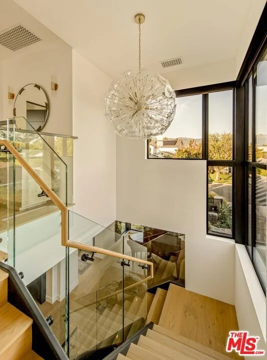 Photo of 231 S Orchard Drive