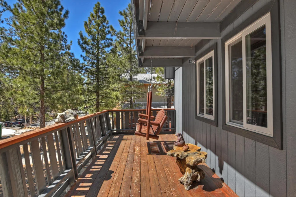 Photo of 40138 Hillcrest Drive