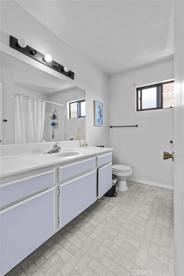 Photo of 811 Alondra Drive