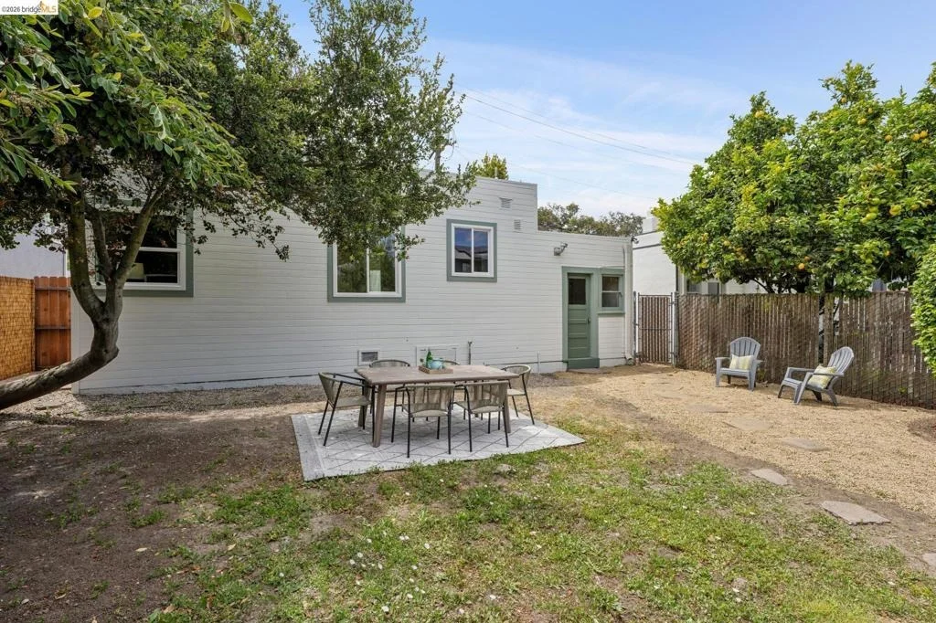 Photo of 945 Virginia Street