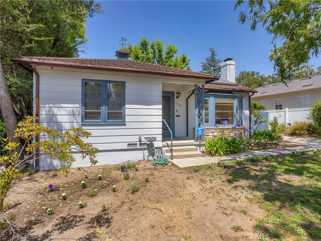 Photo of 1727 N Hill Avenue