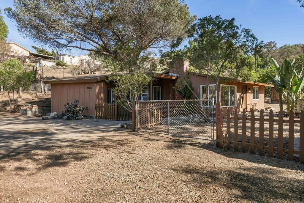 Photo of 8838 Cherry Road