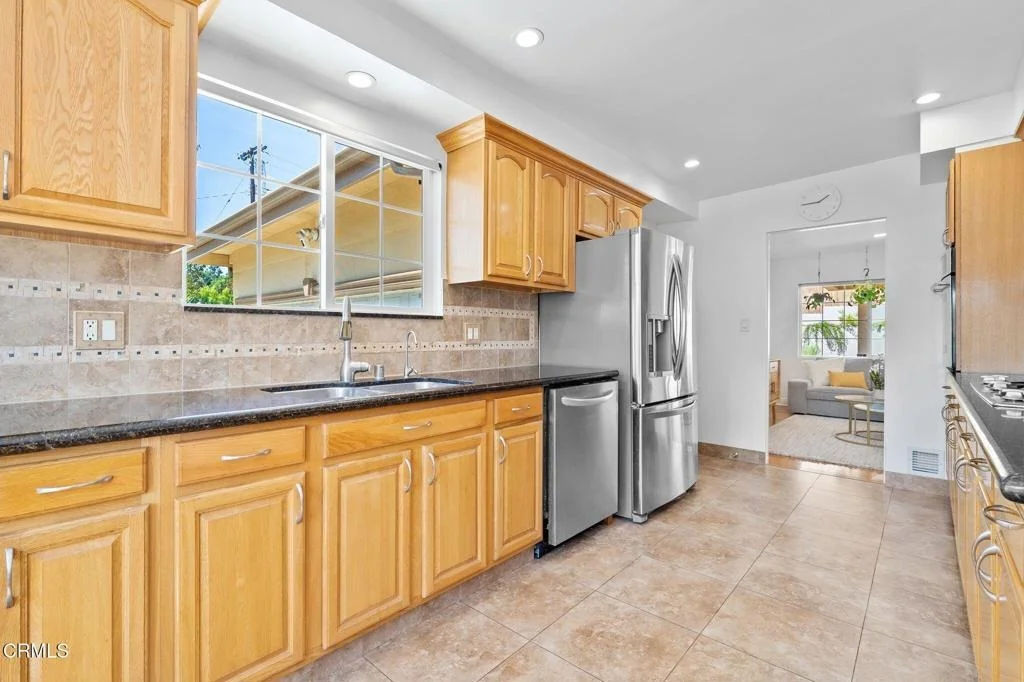 Photo of 923 Crestview Drive