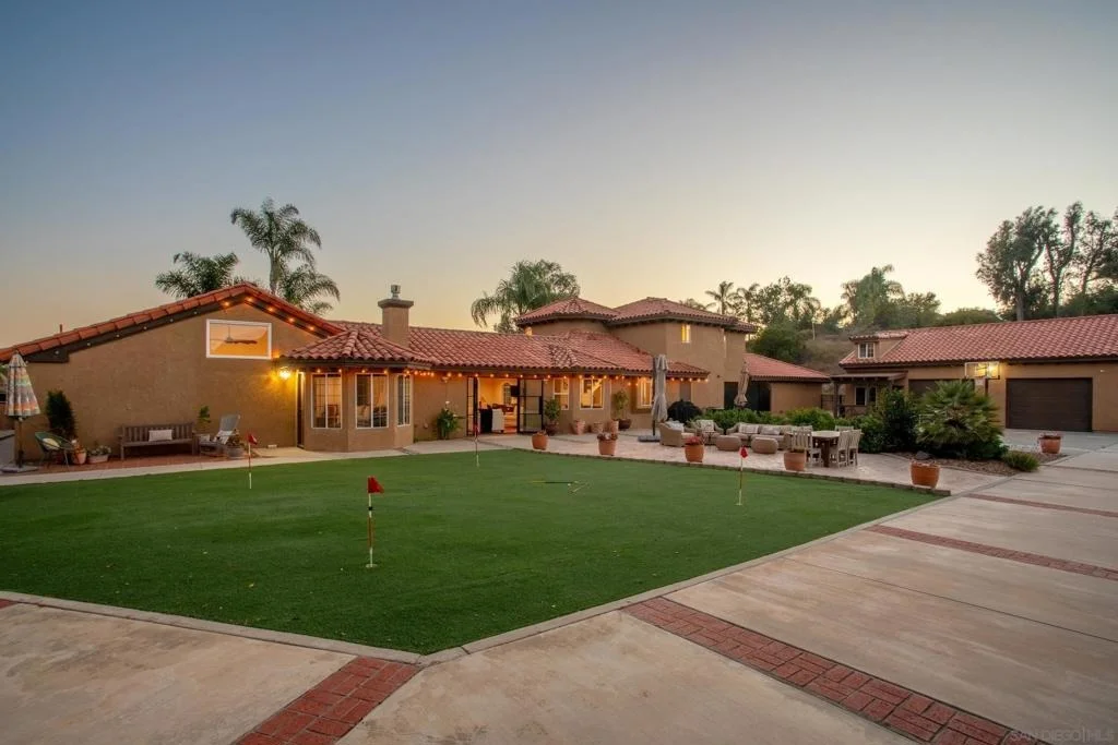 Photo of 24922 Terreno Drive