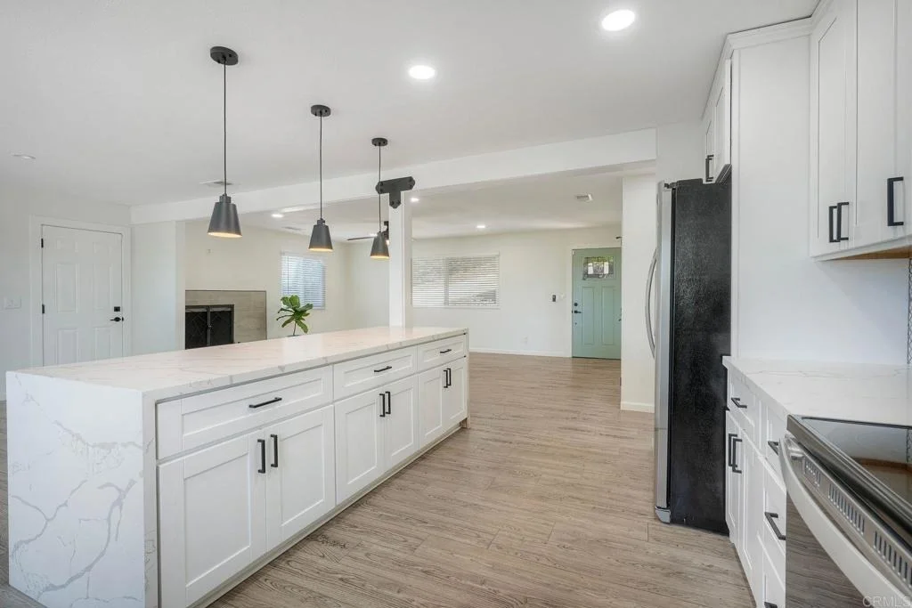 Photo of 2449 Primrose Ave