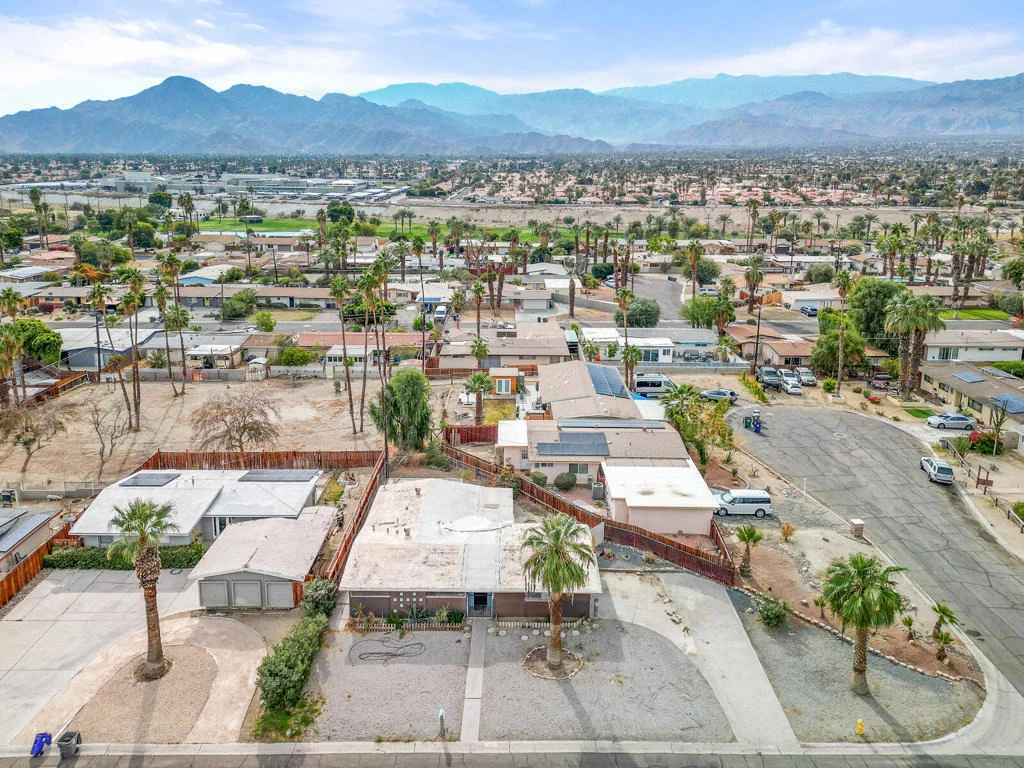 Photo of 74683 Merle Drive