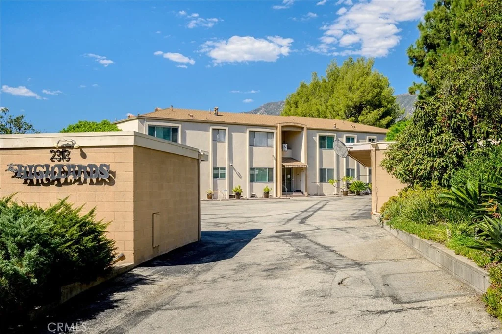 Photo of Unit 9 at 2313 Rosecrest Drive
