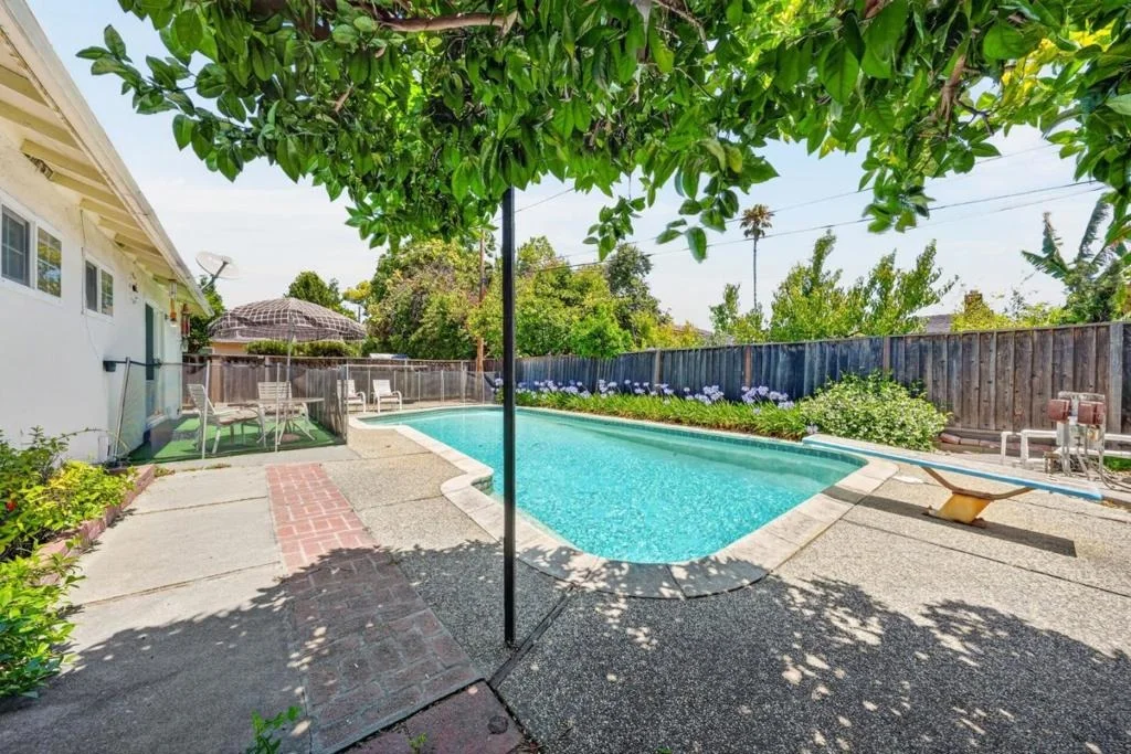 Photo of 1668 Cassiar Drive