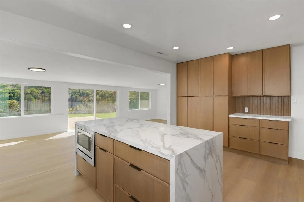 Photo of 5657 Red River Dr.