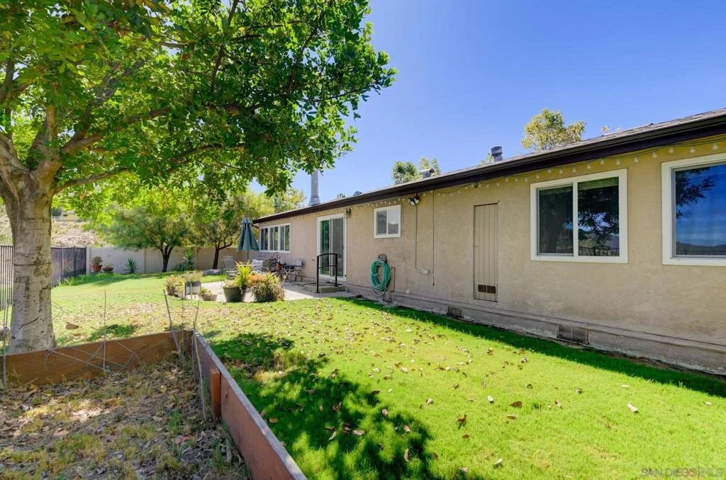 Photo of 2556 Columbine Dr
