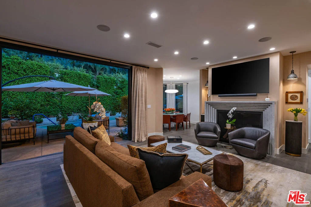 Photo of 1114 Sutton Way