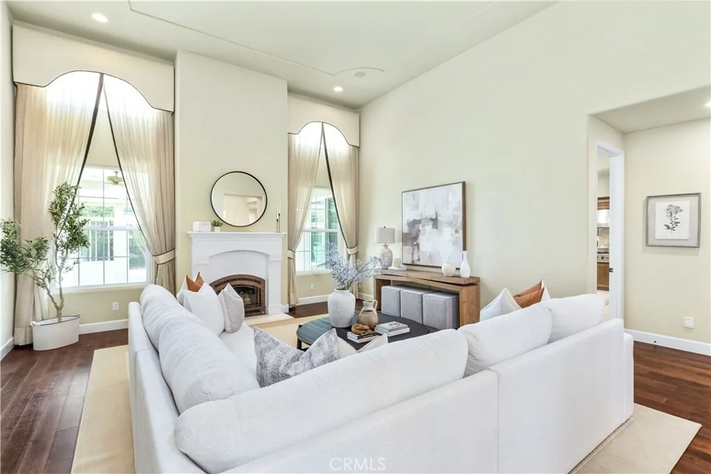 Photo of 843 Hacienda Circle