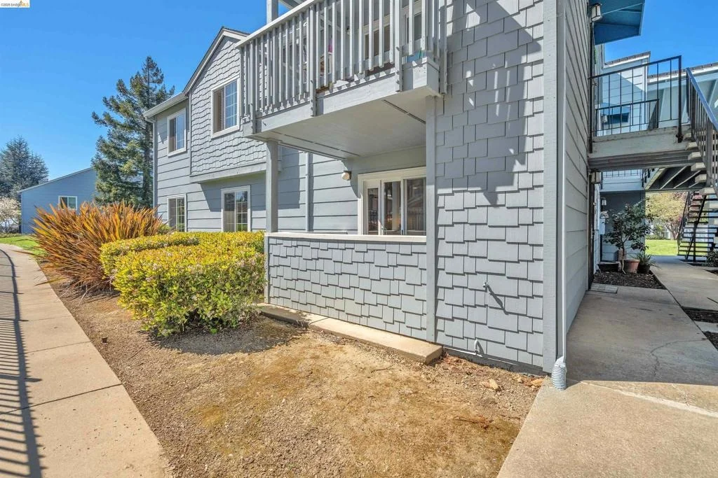 Photo of 403 Lighthouse Dr