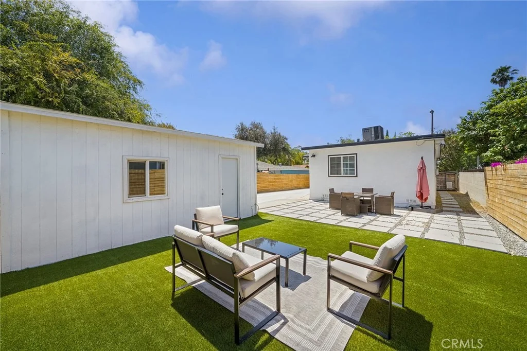 Photo of 2257 E Del Mar Boulevard