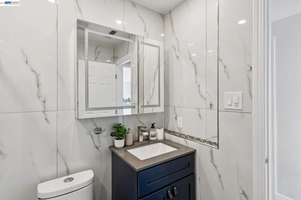 Photo of 734 Scott Blvd