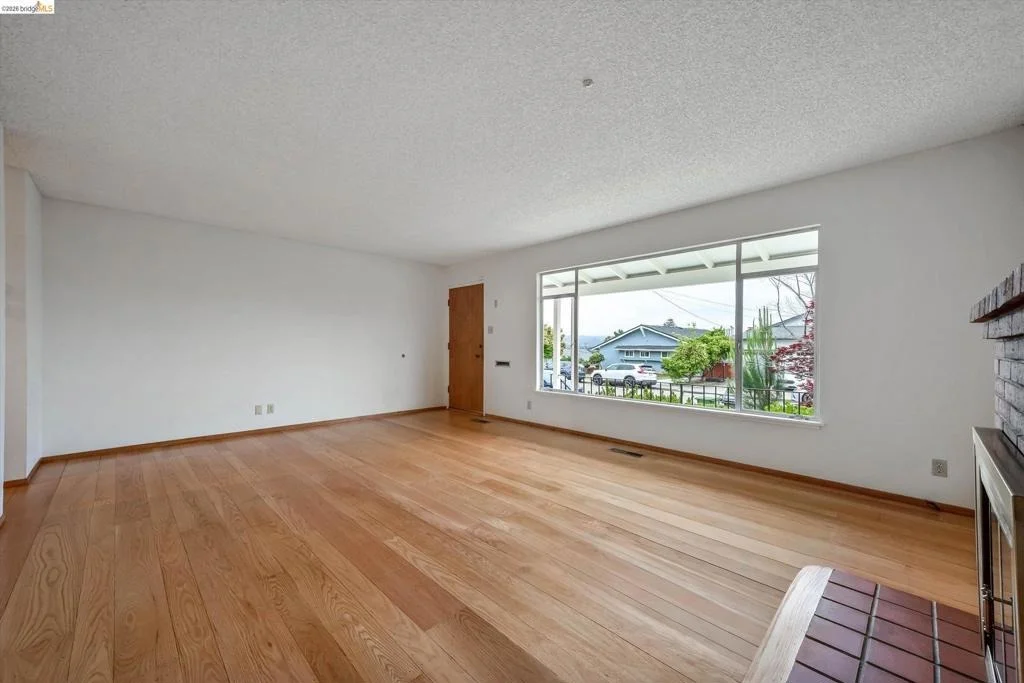 Photo of 4054 Milton Ave