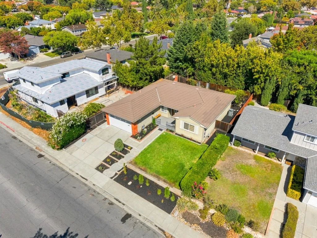 Photo of 1005 Iris Avenue
