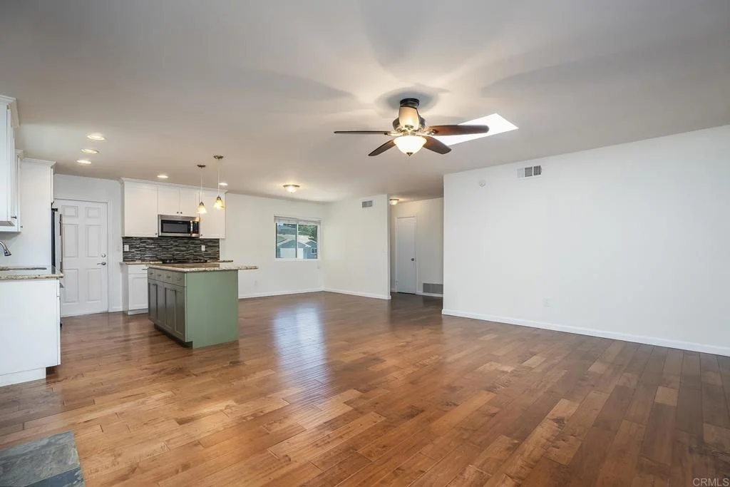Photo of 9439 LAKE CANYON RD