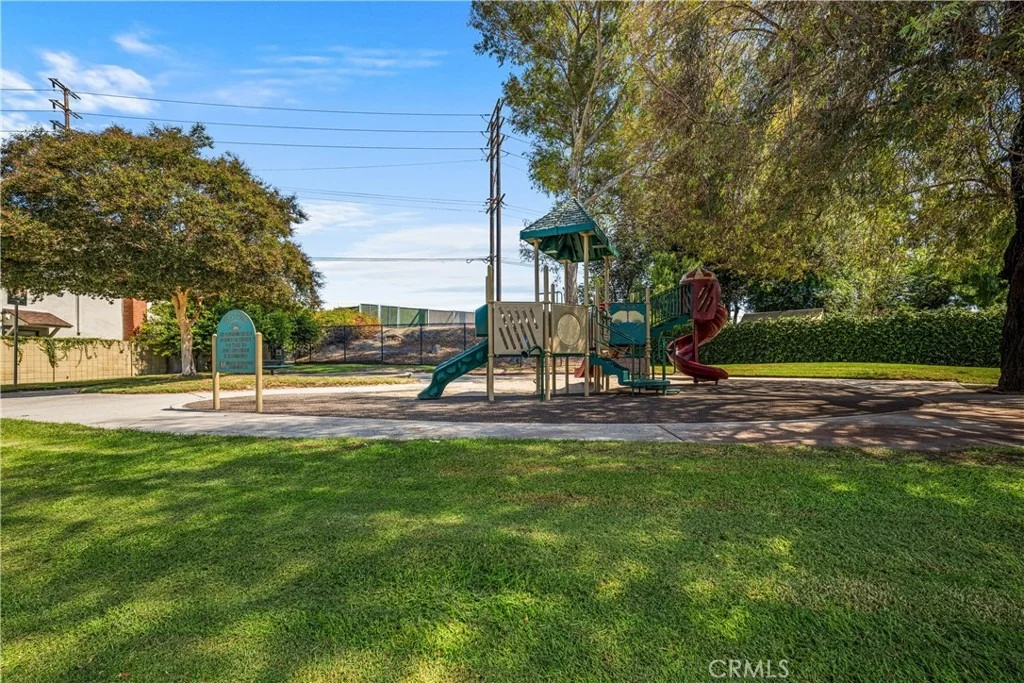 Photo of 3261 Lilly Avenue