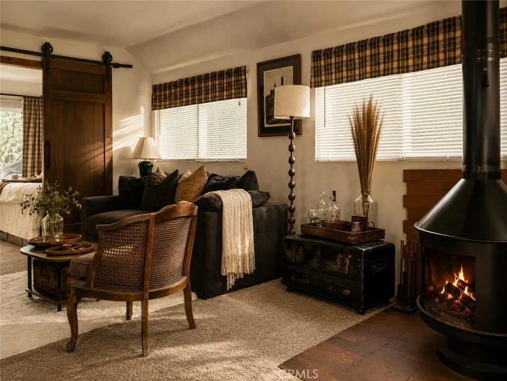 Photo of 2412 Ridge
