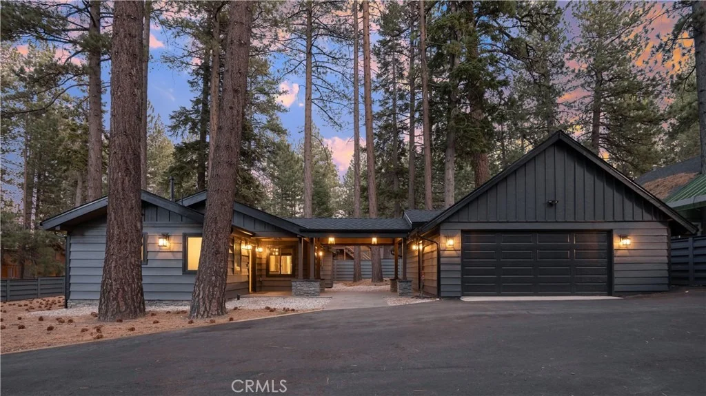 Photo of 42763 Cedar Avenue