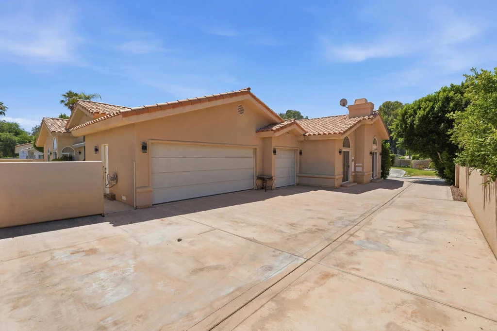 Photo of 78840 Martinique Drive