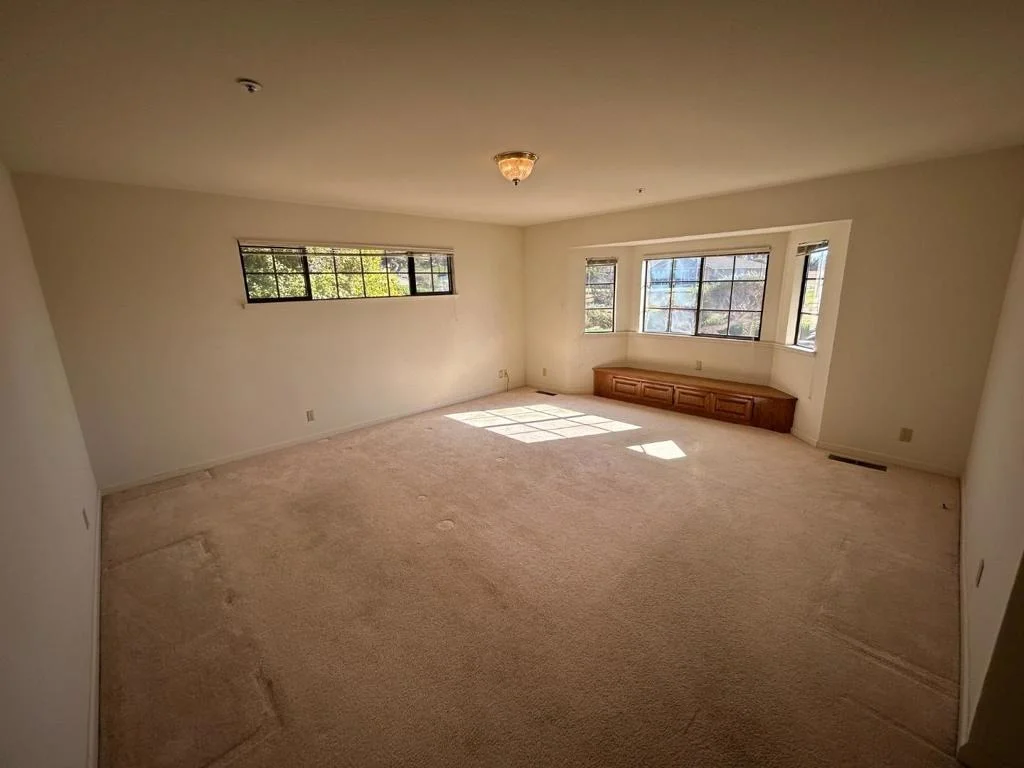 Photo of 24665 Foothill Drive