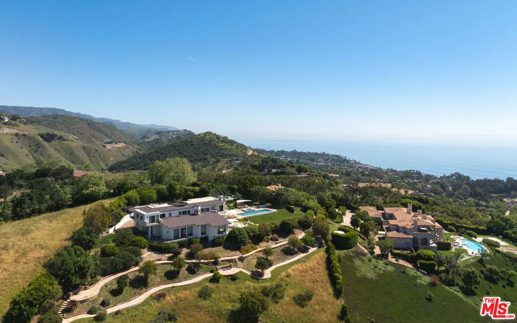 Photo of 27445 Winding Way