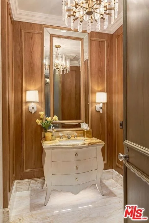 Photo of 610 N Rodeo Drive