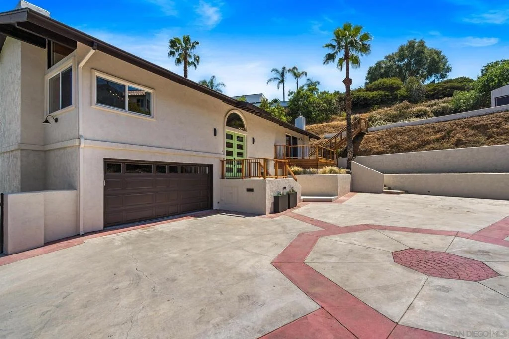 Photo of 4242 Avenida Gregory