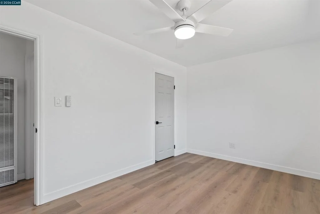Photo of 2678 Mayfair Ave