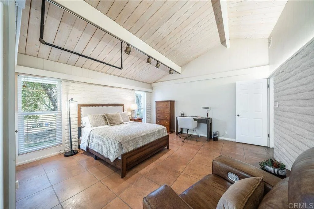 Photo of 1841 Tecalote Drive