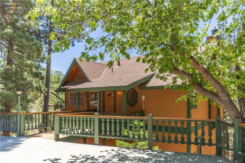 Photo of 696 Menlo Drive