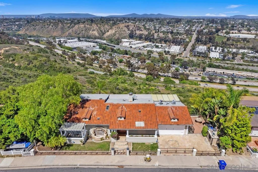 Photo of 5713 Desert View Drive