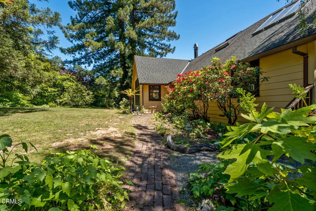 Photo of 31501 Comptche Ukiah Road