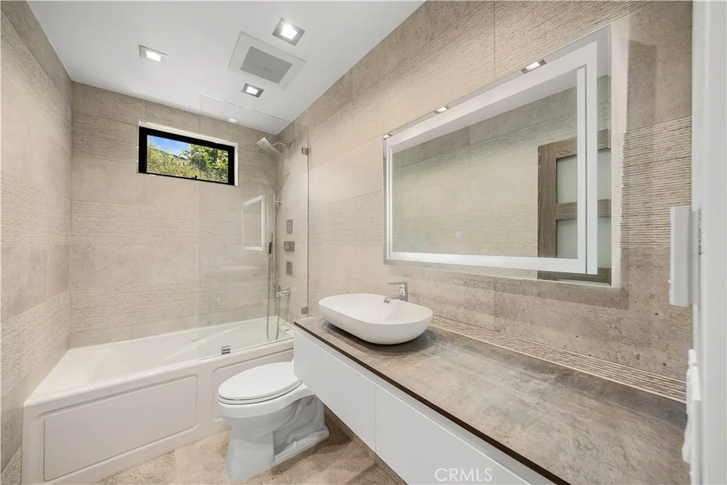 Photo of 6358 La Rocha