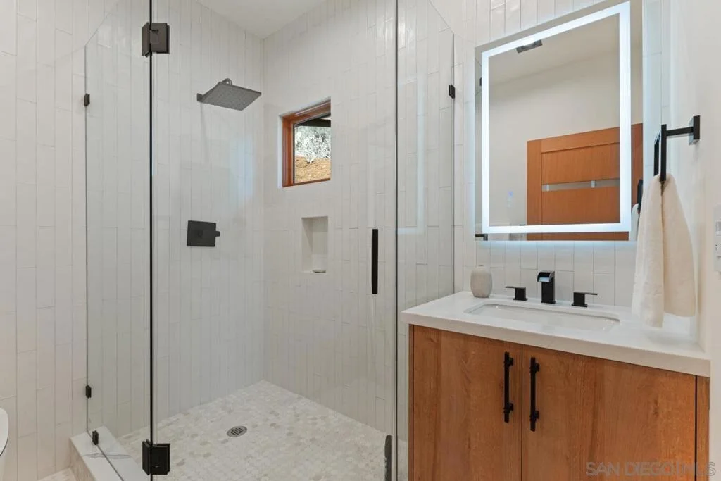 Photo of 5758 Las Palomas