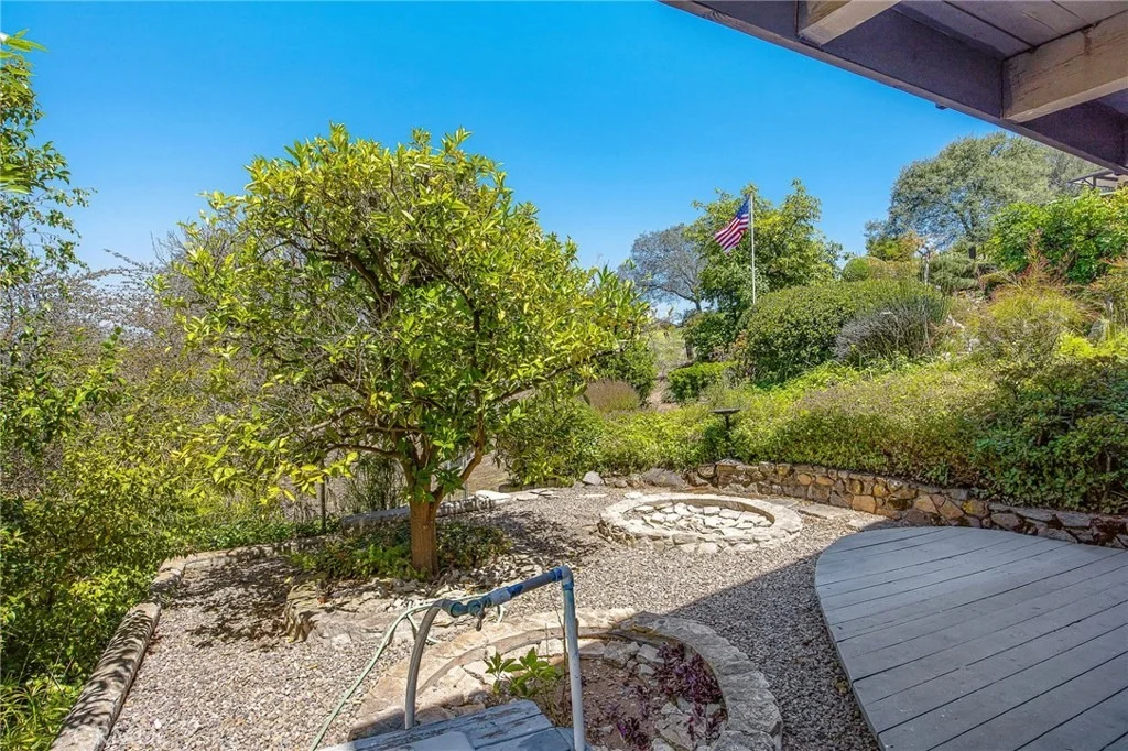 Photo of 10960 Treeside Lane