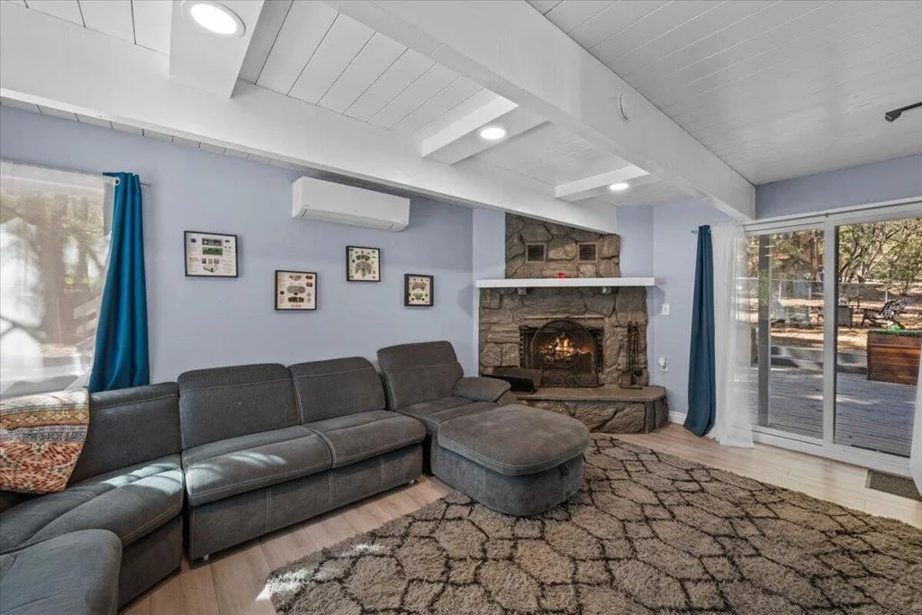 Photo of 800 Cedar Lane