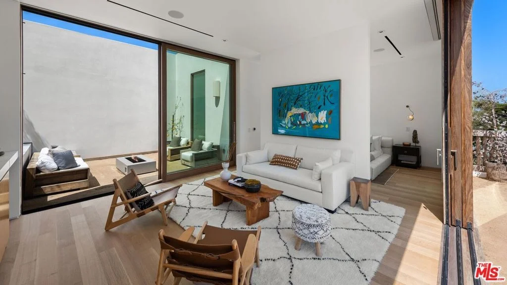 Photo of 28837 Selfridge Drive