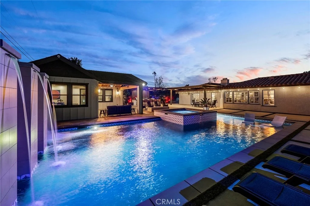 Photo of 136 Miramonte Drive
