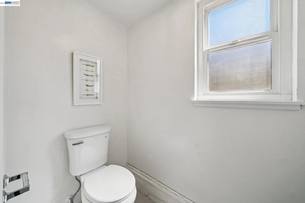 Photo of 3315 Central Ave