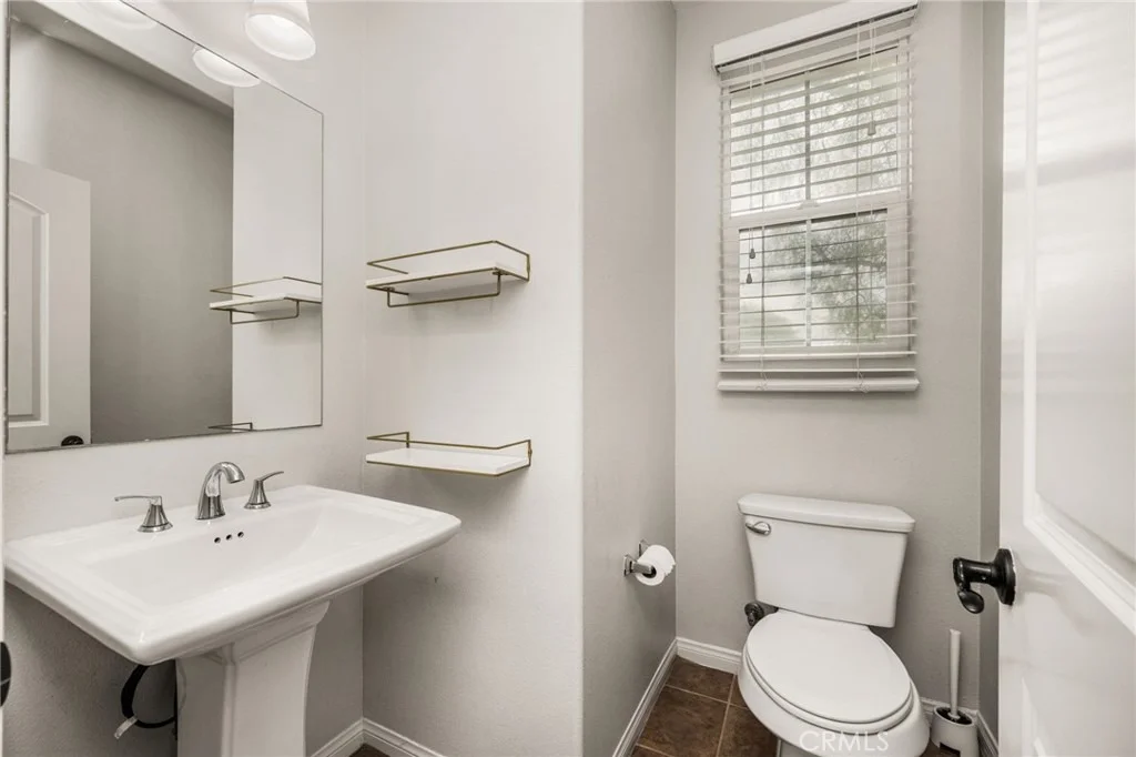 Photo of 439 N Naranjal