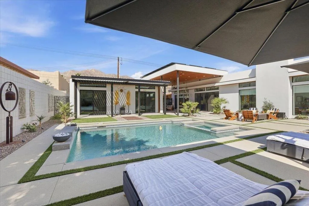 Photo of 54905 Avenida Obregon