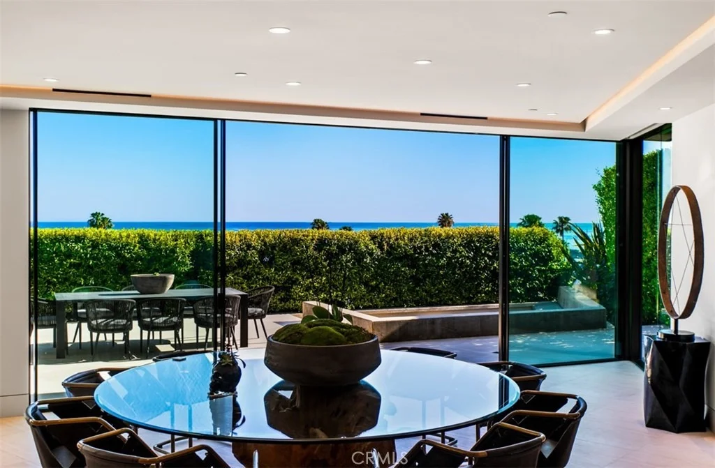Photo of 2928 Ocean