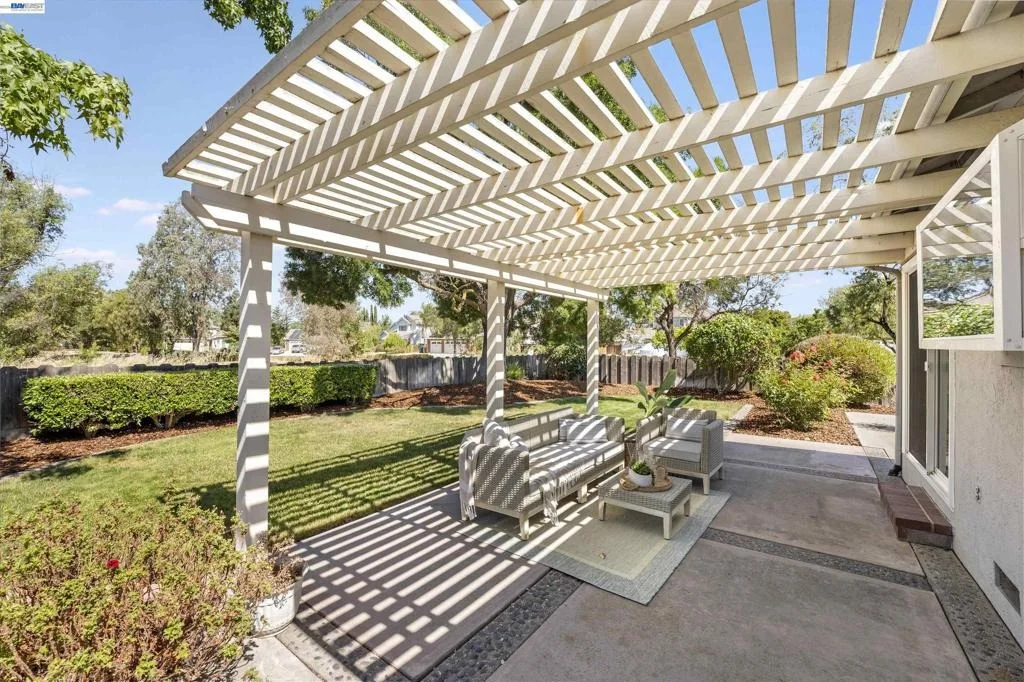 Photo of 1596 Heather Lane