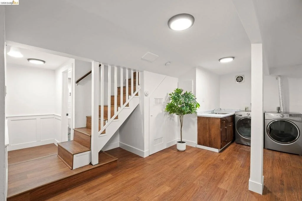 Photo of 2647 Monterey Blvd