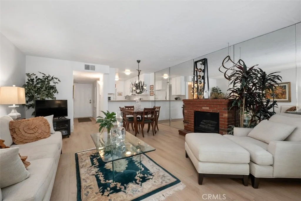 Photo of Unit 342 at 306 Tangelo