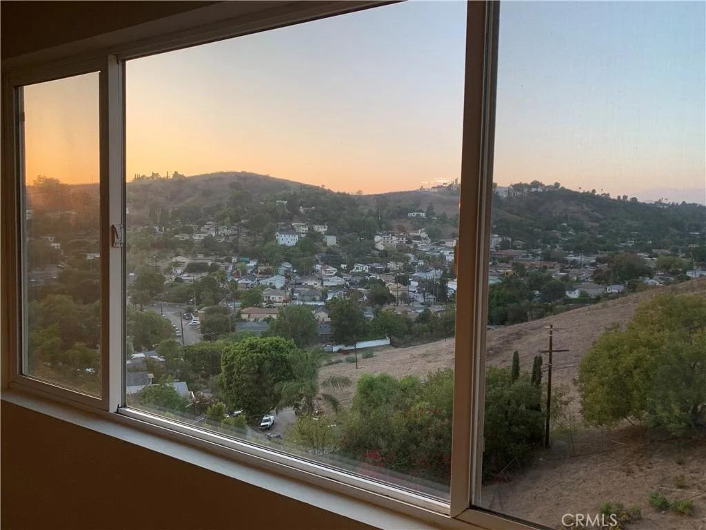 Photo of 4053 Barrett Road